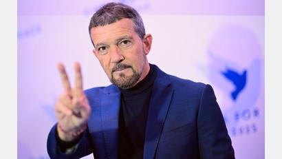 Bild: Sebastian Gollnow/dpa
Hollywoodstar Antonio Banderas hat laut eigenen Worten durch den Vorfall ein besseres Bewusstsein für die Prioritäten in seinem Leben. (Archivbild)