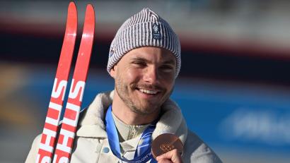 Bild: Hendrik Schmidt/dpa
Emilien Jacquelin gewann im Februar zwei Olympia-Medaillen. (Archivbild)