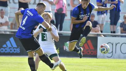 Bild: Hubert Ziegler
Mit 3:2 gewann die SpVgg SV Weiden vor drei Wochen die Erstrundenpartie im bayerischen Pokal gegen die DJK Ammerthal (Szene). Nun erfährt das Derby im Liga-Spielbetrieb eine Neuauflage, wenn am Freitag Ammerthal am Weidener Wasserwerk gastiert.