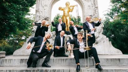 Bild: Maria Frodl
Mnozil Brass sorgt bei der 14. Amberger Lachnacht für musikalische Brillanz und Humor.