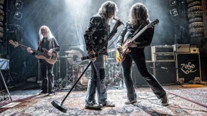 Bild: Rob Sneltjes
Physical Graffiti zollt Led Zeppelin Tribut in Burglengenfeld.