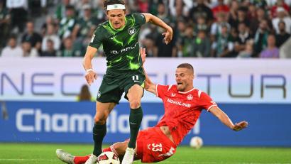 Bild: Swen Pförtner/dpa
Fabian Reese deutete seine Klasse im Wolfsburg-Trikot immer wieder an.