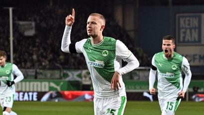Bild: Jens Niering/dpa
Brynjar Bjarnason wechselt von Fürth nach Dänemark. (Archivbild)