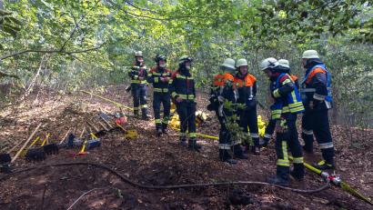 Archivbild: Hans Bernreuther
Während noch sichtlich Nachlöscharbeiten beim Waldbrand am Johannisberg im Gange waren, zog Bürgermeister Reiner Wiedenbauer in der jüngsten Gemeinderatsitzung eine erste Bilanz.
