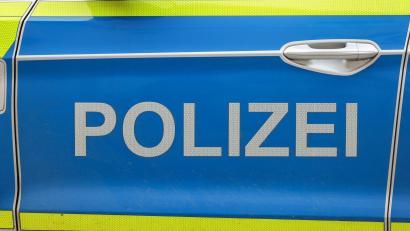 Bild: Jan Woitas/dpa
Der Mann stürzte mit einem Atemalkoholwert von mehr als 3,5 Promille in den Main. (Symbolbild)