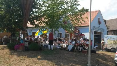 Bild: Werner Prucker
Die Reuther Blaskapelle wird am Nachmittag den musikalischen Takt beim Bürgerfest vorgeben.