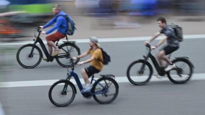 Symbolbild: Arne Dedert/dpa
Weiden tritt beim "Stadtradeln" in die Pedale.