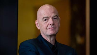 Bild: Sven Hoppe/dpa
Gianni Infantino steht in der Dauerkritik. (Archivbild)