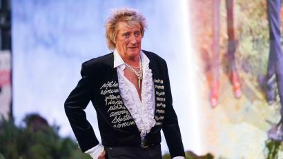 Bild: Alberto Pezzali/Invision/dpa
Popstar Rod Stewart muss Konzert absagen.(Archivbild)