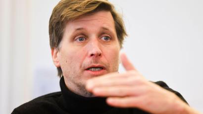 Bild: Frank Molter/dpa
Der Top-Ökonom fordert die Einsetzung eines zentralen Koordinators für die militärische Beschaffung im Kanzleramt. (Archivbild)