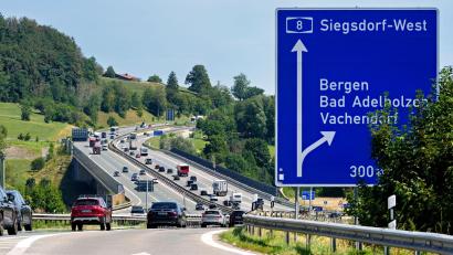 Bild: Uwe Lein/dpa
Der betroffene Abschnitt der A8 ist nur vierspurig und meist ohne Seitenstreifen.