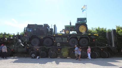 Bild: Hans Siess
Der "Begrüßungselefant" der Bundeswehr.