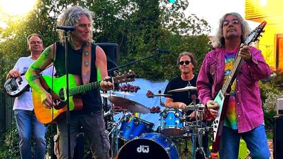 Bild: Brigitta Osterrieder
Willi Dentler & The New Experience bringen Woodstock-Vibes nach Weiden.