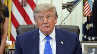Bild: Jacquelyn Martin/AP/dpa
Es habe sich nicht um einen Gefangenenaustausch gehandelt, teilte US-Präsident Donald Trump mit. (Archivbild)