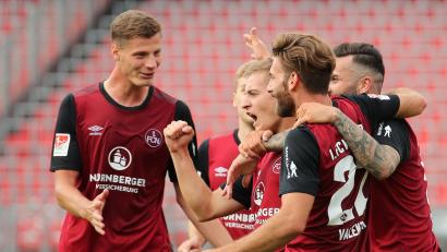 Bild: Daniel Karmann
Patrick Erras (links) im Trikot des 1. FC Nürnberg. Von 2007 bis 2020 war der Raigeringer beim Club.