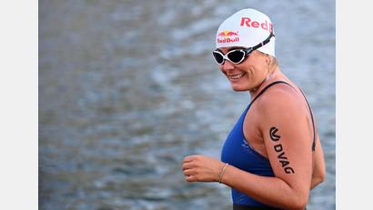 Bild: Jennifer Brückner/dpa
Rund 200 Kilometer will die gebürtige Marburgerin in vier Tagen von Frankfurt nach Köln schwimmen.