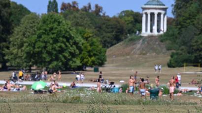 Bild: Florian Diettrich/dpa
Sonniges und heißes Wetter prägen weiter das Wetter in Bayern. (Archivbild)