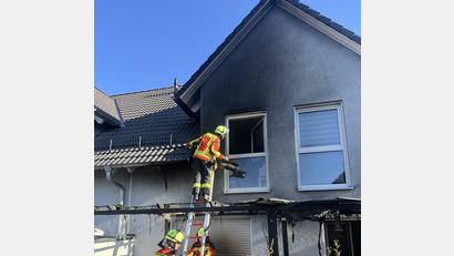 Bild: Michael Denz
Beträchtlicher Schaden entstand bei einem Brand an einem Reihenhaus in Kemnath.