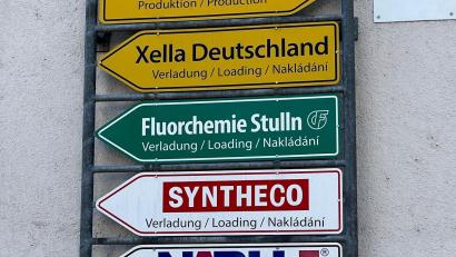 Bild: ihl
Flusssäure wird hier in Stulln schon seit ein paar Jahren nicht mehr produziert. Bald könnten auf dem Gelände der Fluorchemie innovative Verfahren zur Rückgewinnung von Wertstoffen etabliert werden.