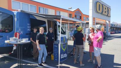 Bild: Lisa Sebald
Bei „Redaktion on Tour“ in Pressath nutzen viele Leser die Chance, Mitarbeiter von Oberpfalz-Medien kennenzulernen und ihre Kritik und Anregungen zu äußern.
