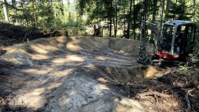 Bild: Naturparkland
Im Oberpfälzer Wald sollen vier neue Mountainbike-Trails entstehen. Die offizielle Eröffnung ist für Frühjahr 2027 geplant.