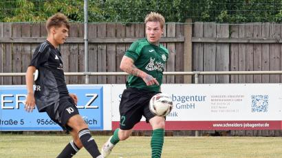 Bild: Rudi Gebert
Der SV Mitterteich (rechts Johannes Zintl im Spiel gegen den FC Fichtelgebirge/4:0) empfängt am Freitag die SG Regnitzlosau.