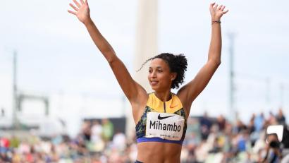Bild: Robert Michael/dpa
Malaika Mihambo ist zum Abschluss der EM in Birmingham gefordert. (Archivbild)