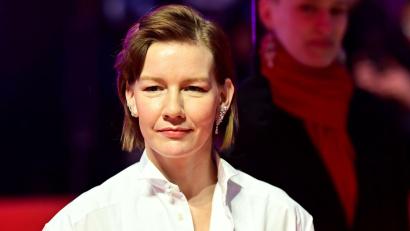 Bild: Sebastian Christoph Gollnow/dpa
Hüller gewann einen Silbernen Bären für „Rose“. (Archivbild)