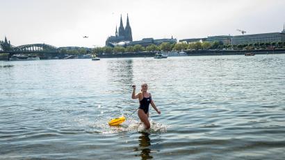 Bild: Christian Knieps/dpa
Nathalie Pohl schwamm von Frankfurt bis Köln.
