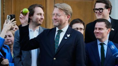 Bild: Pavel Bednyakov/AP/dpa
Die liberale Oppositionspartei Jabloko geht gegen ihren Ausschluss von der Parlamentswahl in Russland vor. (Archivbild)
