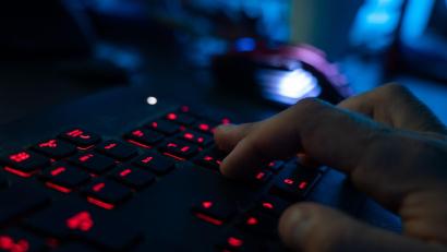 Bild: Nicolas Armer/dpa
Tech-Unternehmen spielen bereits eine zentrale Rolle beim Vorgehen gegen Online-Kriminalität. (Symbolbild)
