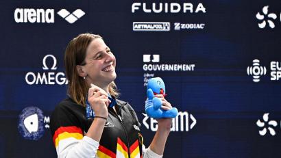 Bild: Julien De Rosa/AFP/dpa
Angelina Köhler war sichtlich glücklich.