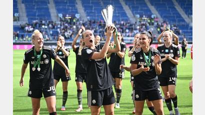 Bild: Uli Deck/dpa
Titelverteidiger im Supercup: die Fußballerinnen des FC Bayern. (Archivbild)