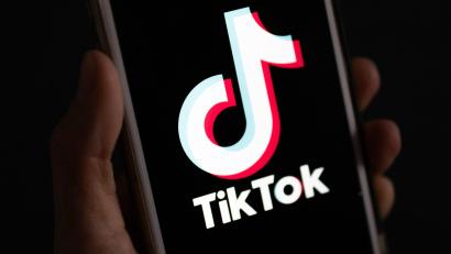 Symbolbild: Monika Skolimowska/dpa
Der 23-Jährige nahm die hohe Dosis Schmerzmittel wegen einer Challenge auf der Plattform Tiktok.