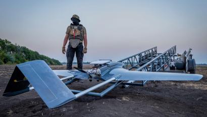 Bild: Dan Bashakov/AP/dpa
Die Ukraine setzt für ihre Angriffe auf Ziele in Russland zumeist auf Drohnen. (Symbolbild)