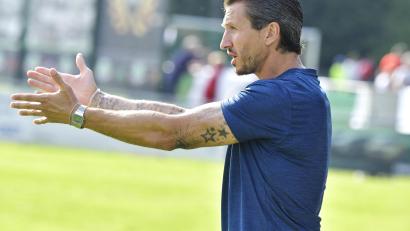 Bild: Hubert Ziegler
Noch kein Sieg, viele Verletzte: Die Situation ist für die SpVgg SV Weiden derzeit nicht einfach. Trainer Michael Riester setzt dennoch im Heimspiel gegen den TSV Kornburg auf einen Dreier.
