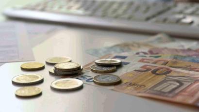 Bild: Malin Wunderlich/dpa
Wofür geben die Menschen in Bayern ihr Geld aus? Die Laufende Wirtschaftsrechnung gibt Auskunft. (Symbolbild)
