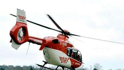 Symbolbild: Karin Wilck
Ein Hubschrauber brachte den verletzten Kletterer aus dem unwegsamen Gelände.