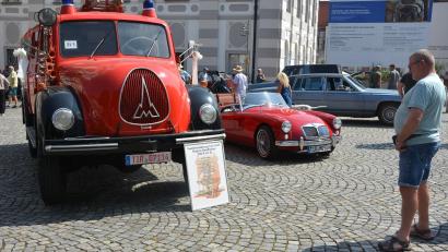 Bild: Josef Rosner
Bei einer Oldtimerschau in Waldsassen darf zumindest ein FFW-Oldie nicht fehlen.