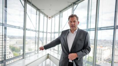 Bild: Kay Nietfeld/dpa
Klingbeil hält seinen Kurs an der SPD-Spitze für richtig.