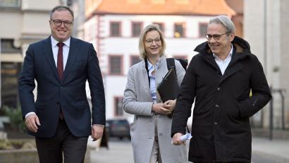 Bild: Martin Schutt/dpa
Die Thüringer Brombeer-Koalition ist die einzige ihrer Art in Deutschland. (Archivbild)