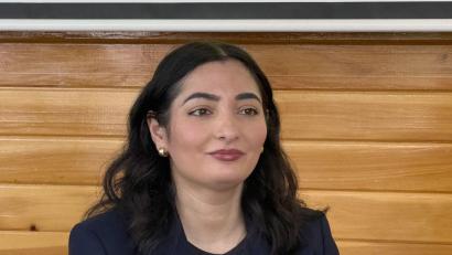 Bild: Eva Krafczyk/dpa
Ministerin Reem Alabali Radovan sagt im Kampf gegen Ebola mehr Hilfe zu. (Archivbild)
