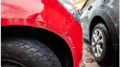 Bild: Robert Michael/dpa
In der anstehenden Preisrunde für Autoversicherungen deutet vieles darauf hin, dass die Zeit der massiven Preissteigerungen ausläuft. (Symbolbild)