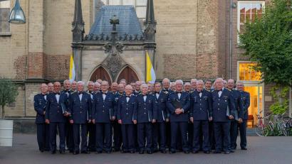 Bild: Jan van Aefst
Der Männerchor der Niederländischen Luftwaffe tritt in Grafenwöhr auf.