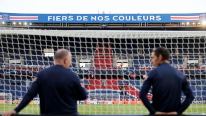 Bild: Jan Woitas/dpa
Im Parc de Princes kann derzeit nicht gespielt werden. (Archivbild)