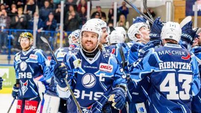 Archivbild: Elke Englmaier
Blue-Devils-Kapitän Tommy Muck landete bei der Wahl zum DEL2-Fanspieler der Saison auf einem starken zweiten Platz.