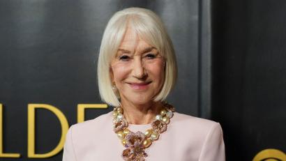 Bild: Jordan Strauss/Invision/AP/dpa
Die Schauspielerin Helen Mirren kommt im September zum Filmfest Hamburg. Die 81-Jährige stellt einen Film vor und erhält den Douglas-Sirk-Preis. (Archivbild)