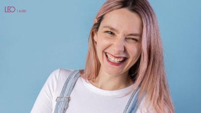 Bild: Sebastian c. Hoffmann
Julia Gruber aus Teunz bringt mit ihren Podcast "ICH BIN DA" ältere Generationen ins Gespräch.