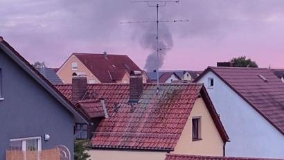 Bild: Lukas Hinterberger
In Regensburg sollen wegen Rauchentwicklung und Brandgasen derzeit Fenster und Türen geschlossen bleiben.