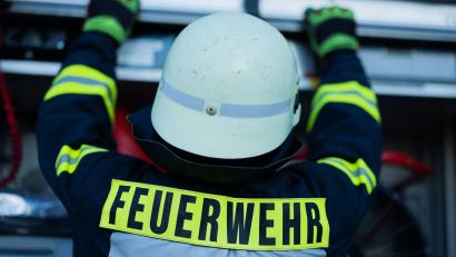 Bild: Rolf Vennenbernd/dpa
Rund 120 Kräfte waren am Abend im Einsatz. (Symbolbild)